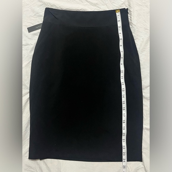 Tahari Elegant Bellona Black Side Zipper Skirt Womens Size 4 NWT - Picture 14 of 16